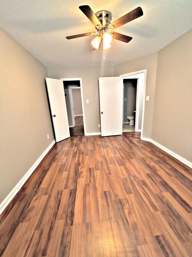 Building Photo - 2917 Wimberly Dr SW
