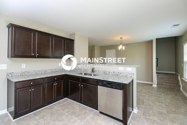 Building Photo - 3 Bedroom Pet-Friendly Home in Winston-Salem, NC with Main Street Renewal