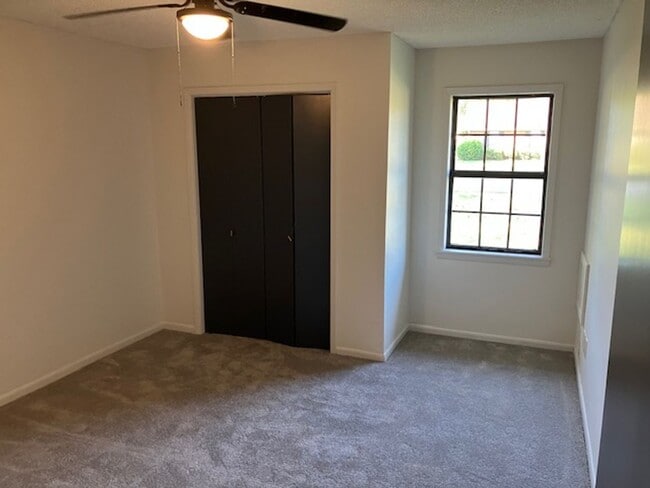 Building Photo - 1400 Audubon Dr