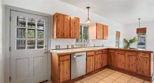Building Photo - 13918 Hummingbird Ln