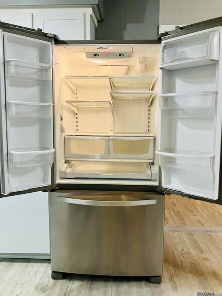 Building Photo - 23515 Marshall St