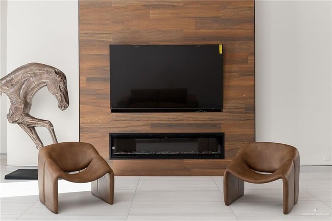 Building Photo - 43 Antigua Dr