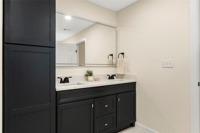 Building Photo - 13008 Candlestick Pl