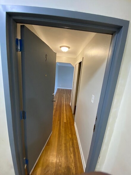 Building Photo - 4837 Cadieux Rd