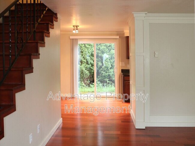 Building Photo - 1250 NW 23rd St