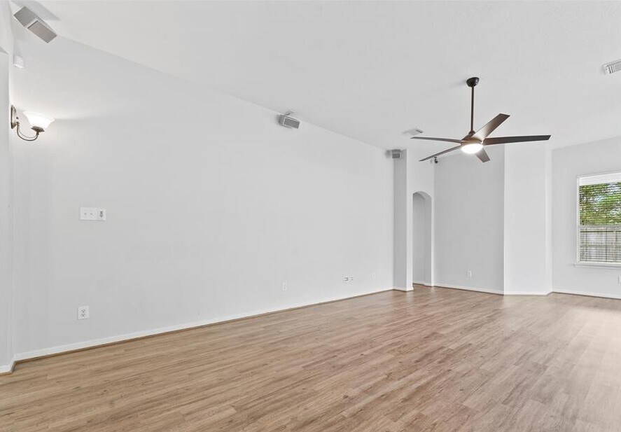 Building Photo - 31030 Imperial Walk Ln