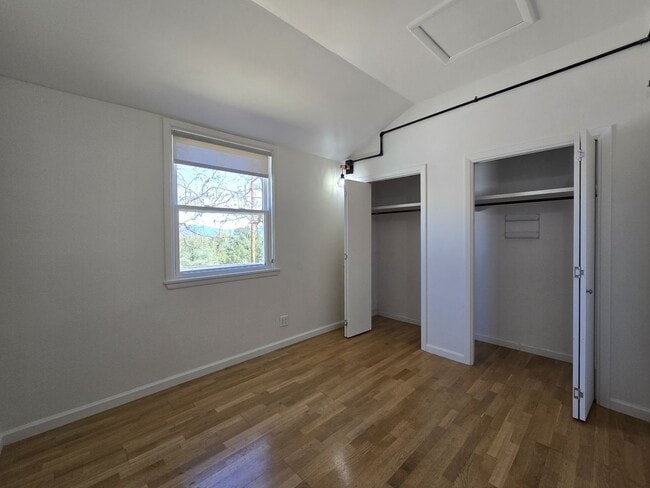 Building Photo - 346 Kayenta Dr