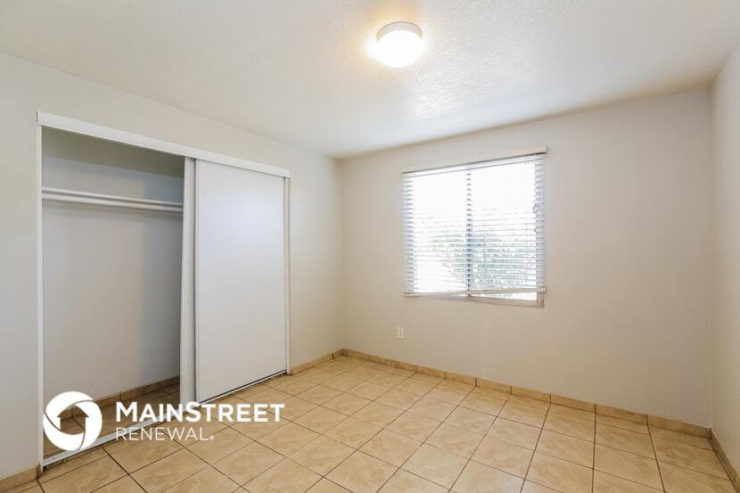 Building Photo - 6227 W Monte Vista Rd