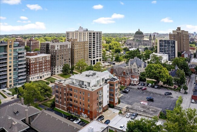 Building Photo - 4540 Lindell Blvd
