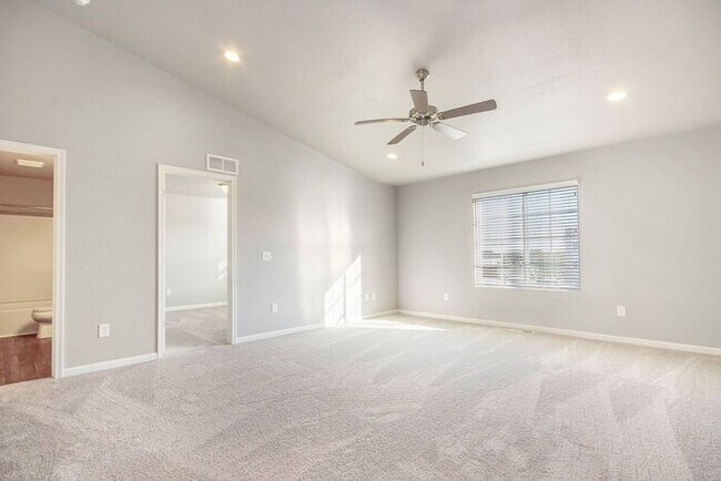 Building Photo - 6919 W Galway Cir