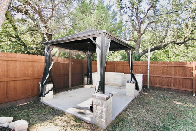 Building Photo - 8727 Kallison Arbor