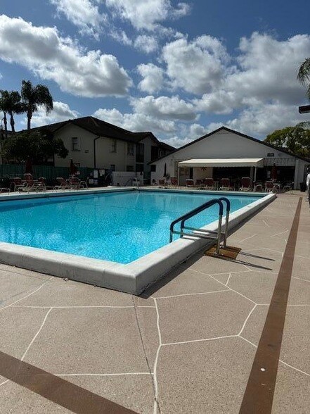 Building Photo - 7770 Tahiti Ln
