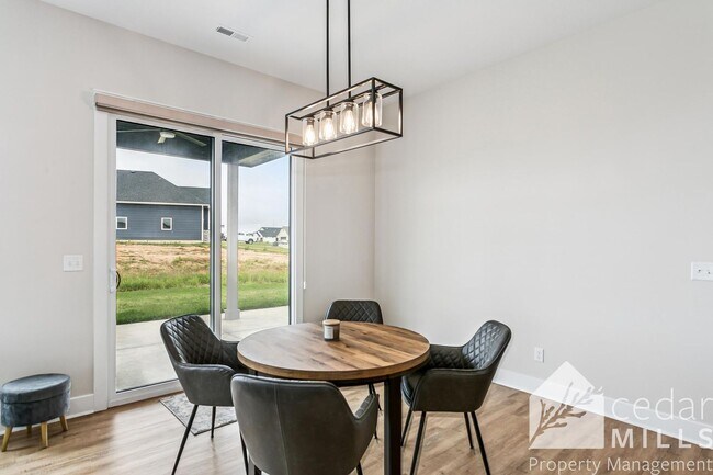 Building Photo - Pristine New Build in Mulvane!