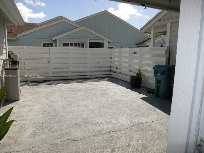 Building Photo - 13749 SW 147th Cir Ln