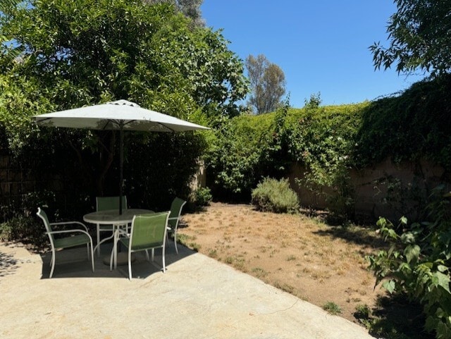 Building Photo - 6828 Ponce Ave