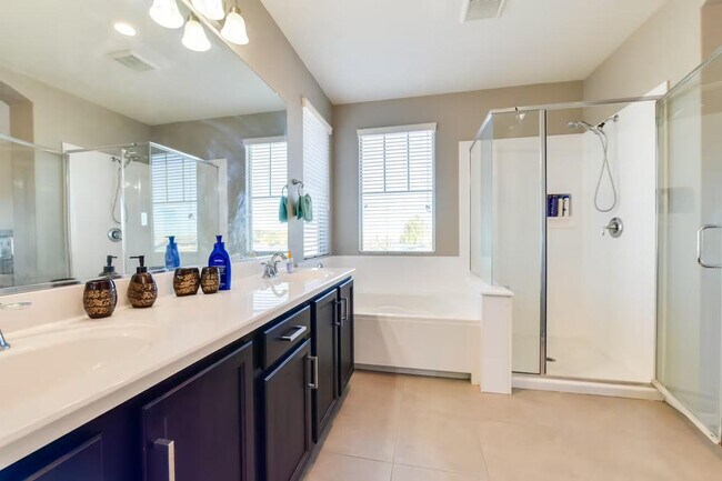 Building Photo - 3959 E Perkinsville St