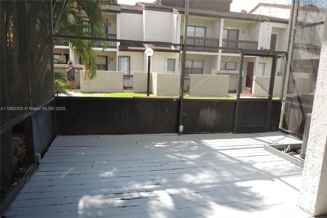 Building Photo - 10104 NW 41st St