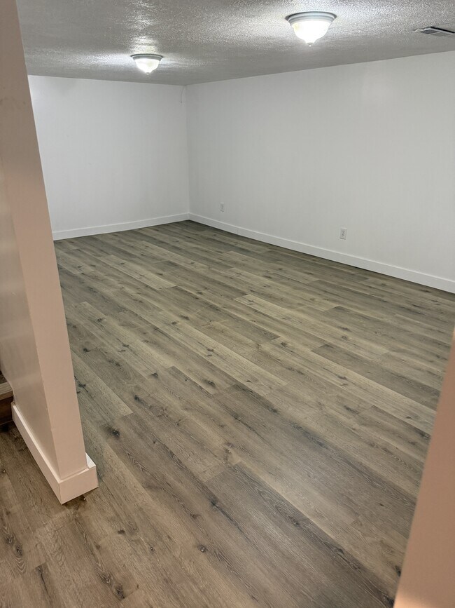 Building Photo - 4299 W Deno Dr