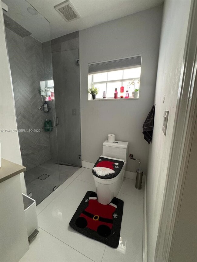 Building Photo - 3551 Palm Ave