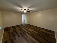 Building Photo - Adorable Updated Home for Rent in Guntersville, AL!