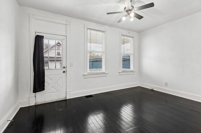 Building Photo - Next to Dog Bar!