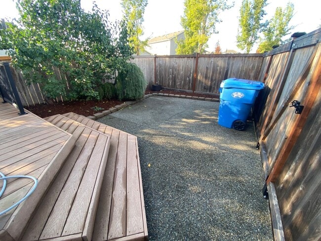 Building Photo - 3 Bedroom Corner Lot DuPont Home