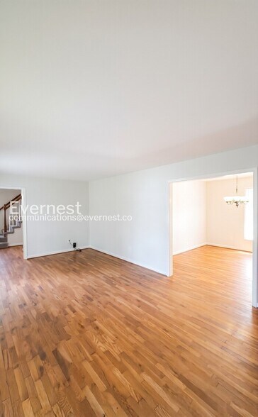 Building Photo - 5633 Obisque Dr
