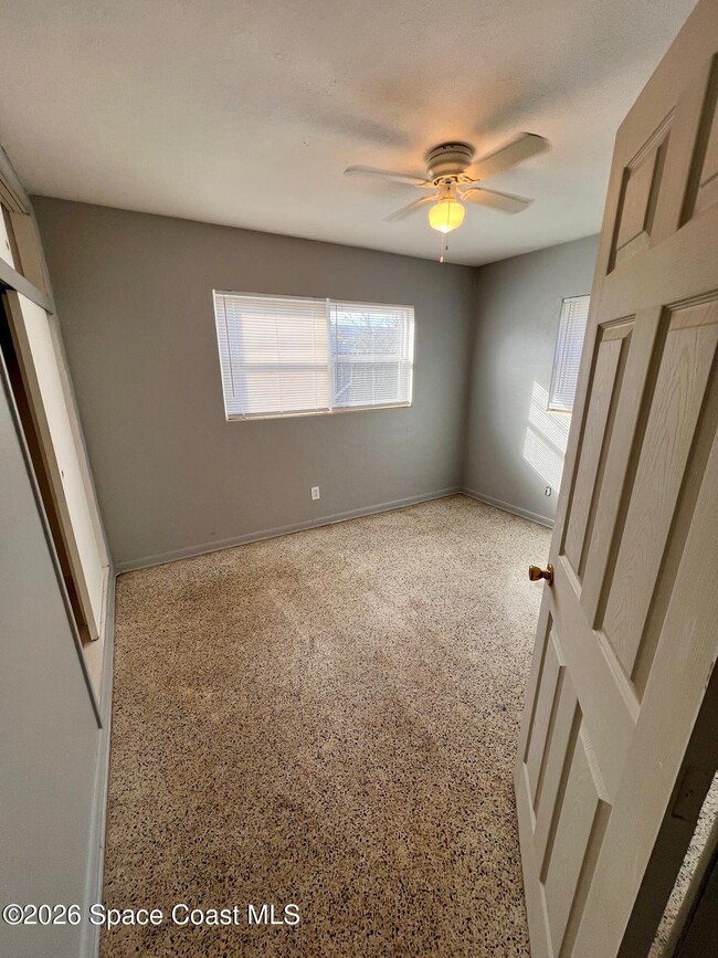 Building Photo - 1040 Croton Rd