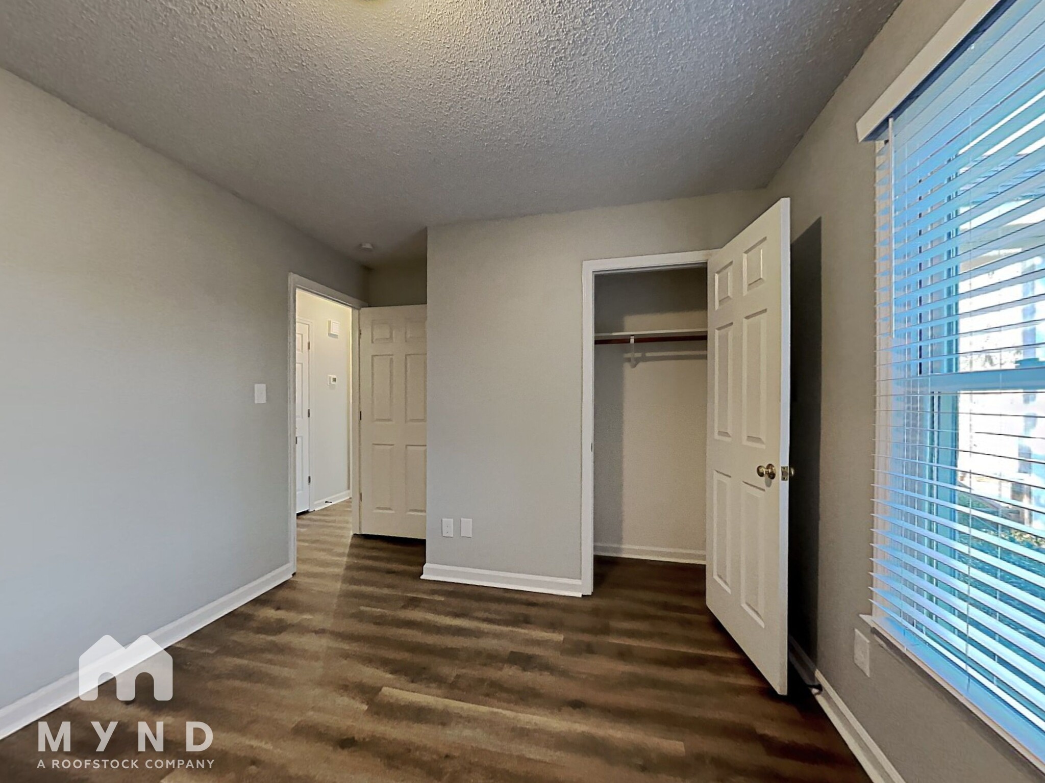 Building Photo - 117 Creekstone Dr