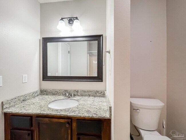 Building Photo - 9049 Bluebay Ln