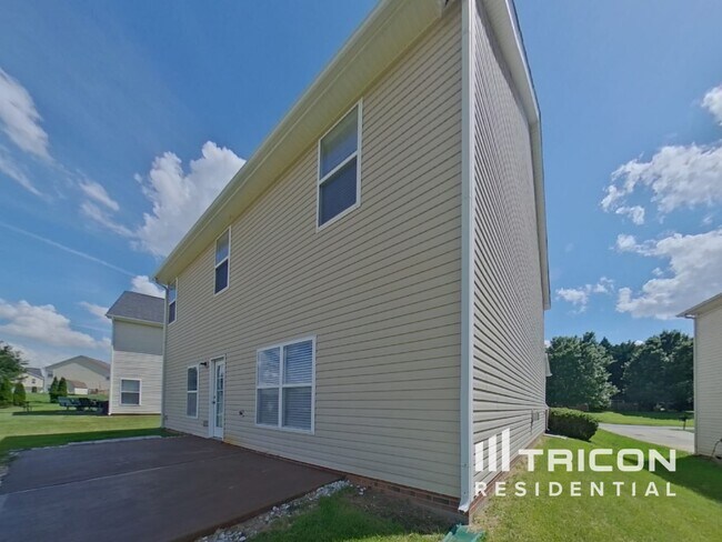 Building Photo - 1522 Ladora Dr