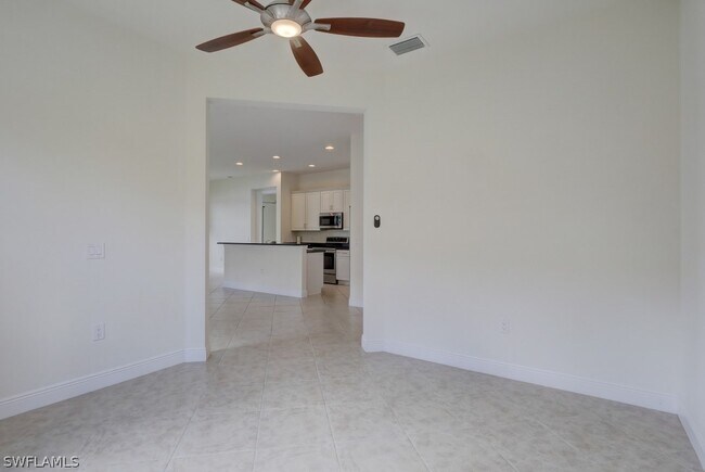 Building Photo - 12762 Fairington Way