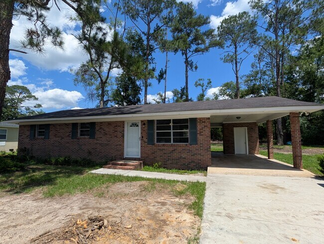 Building Photo - 386 N Madison St