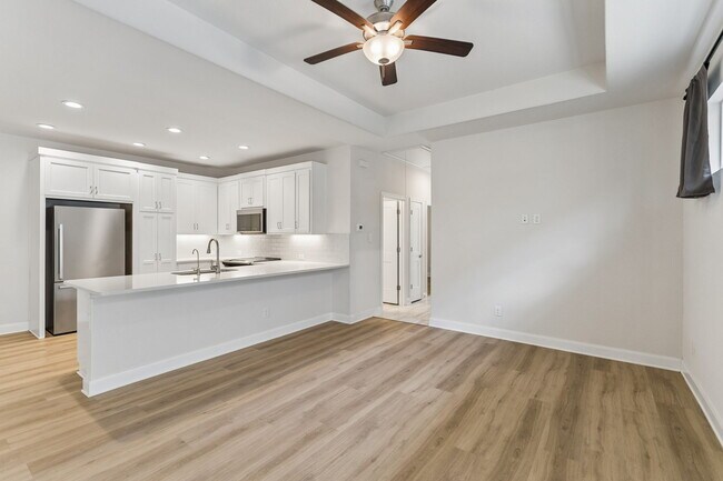 Building Photo - 154 Magnolia Cir