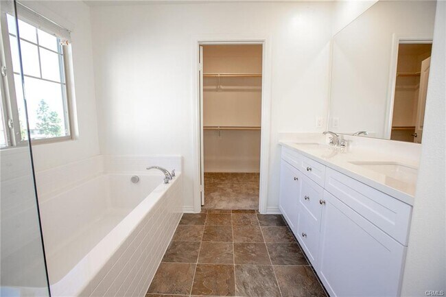 Building Photo - 16705 Wyndham Ln