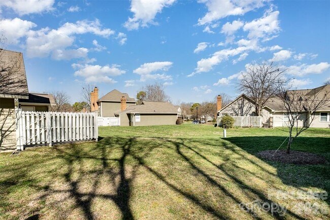 Building Photo - 2745 Von Thuringer Ct