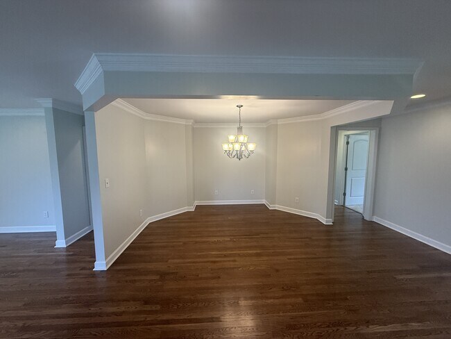 Building Photo - 304 Bellingrath Dr SW