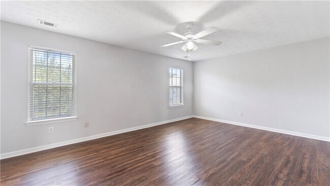 Building Photo - 317 Shasta Ln