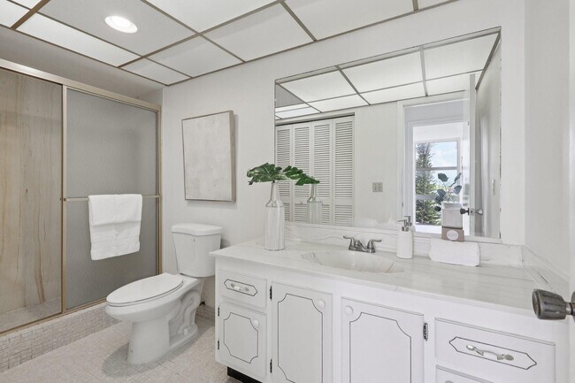 Building Photo - 2701 N Ocean Blvd