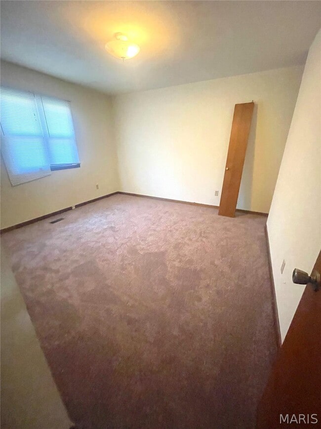 Building Photo - 301 Brian Dr