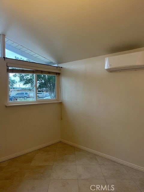 Building Photo - 1083 Gilwood Ave