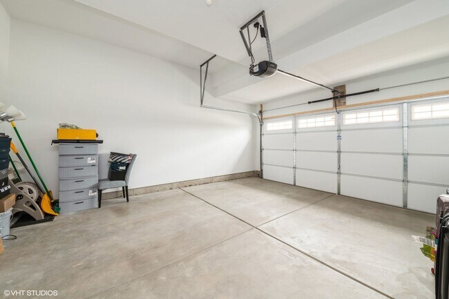 Building Photo - 277 Masters Dr