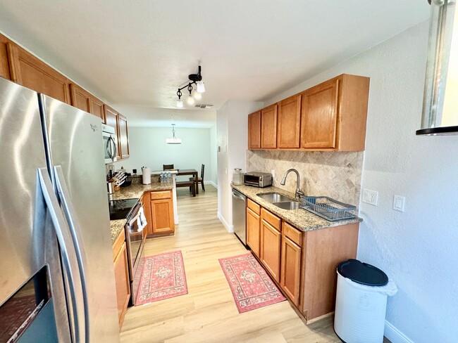 Building Photo - Dr. Phillips 3 Bed 2 Bath For Rent at soug...