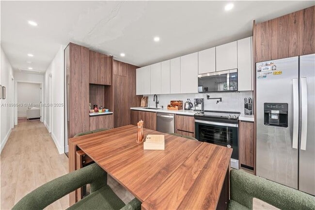 Building Photo - 1320 NE 210th Terrace