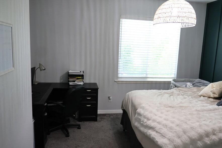 Building Photo - 54 S 1520 W