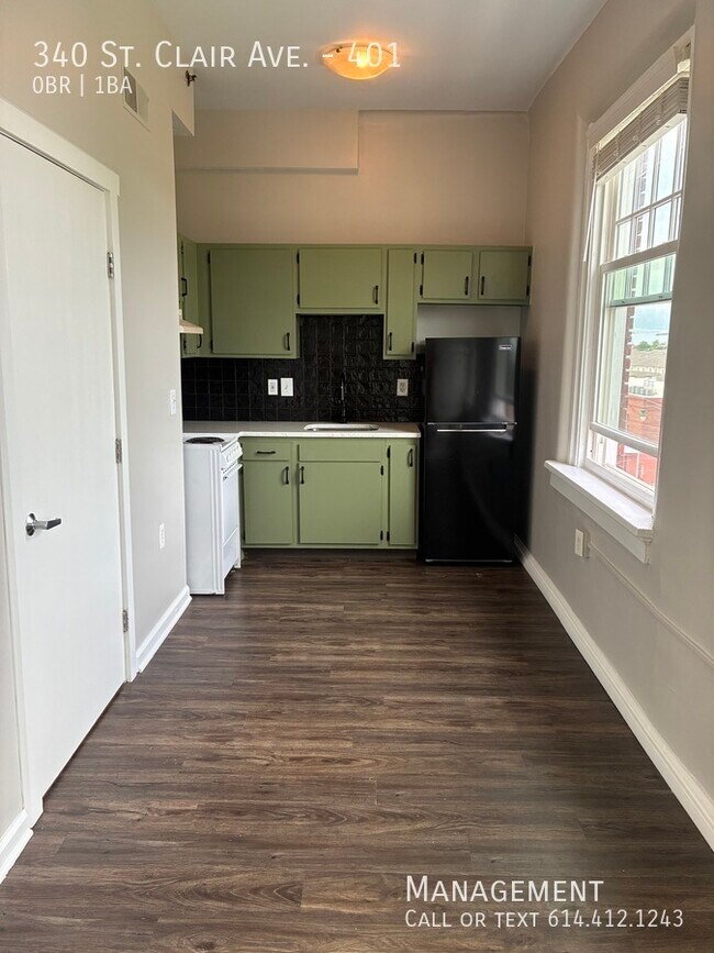 Building Photo - 340 St Clair Ave