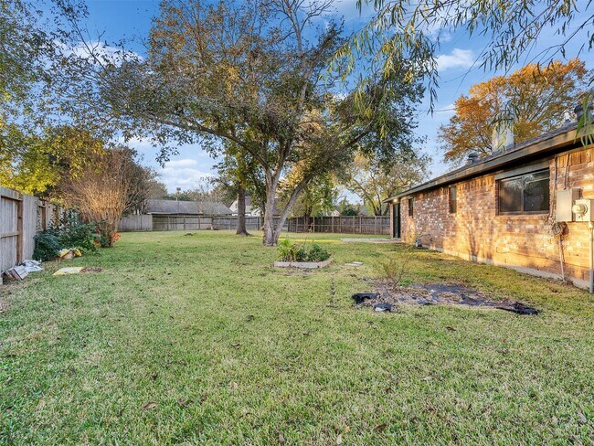 Building Photo - 1827 Polley Ct