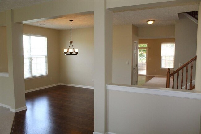 Building Photo - Beautiful 4 BR Home in Brownsburg!