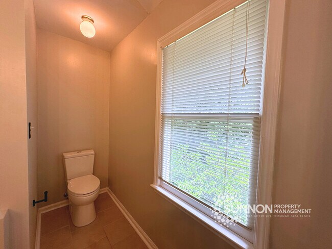Building Photo - Spacious 4-Bedroom Home in Davis LakeSpacious 4-Bedroom Home in Davis