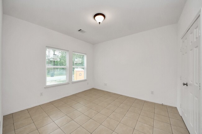 Building Photo - 9210 Wheatley St